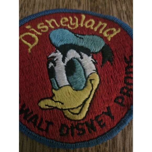 Vintage Disneyland Donald Duck Patch 3” Round - Picture 3 of 3